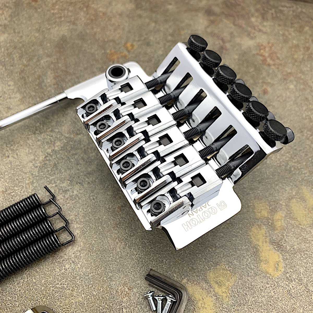 GE1996T Gotoh Floyd Rose Locking Tremolo Set, Chrome + Tremolo Stopper + Brass Spring Claw – PGE1996TC-Set - Image 2